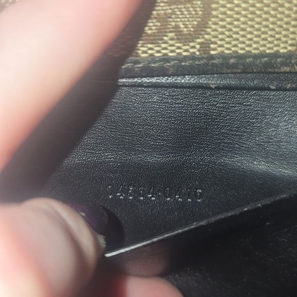 Gucci Brown & Tan Signiture GG Mono 6 Keyring Holder (EUC)(COA)✨️🖤✨️ - Picture 11 of 12